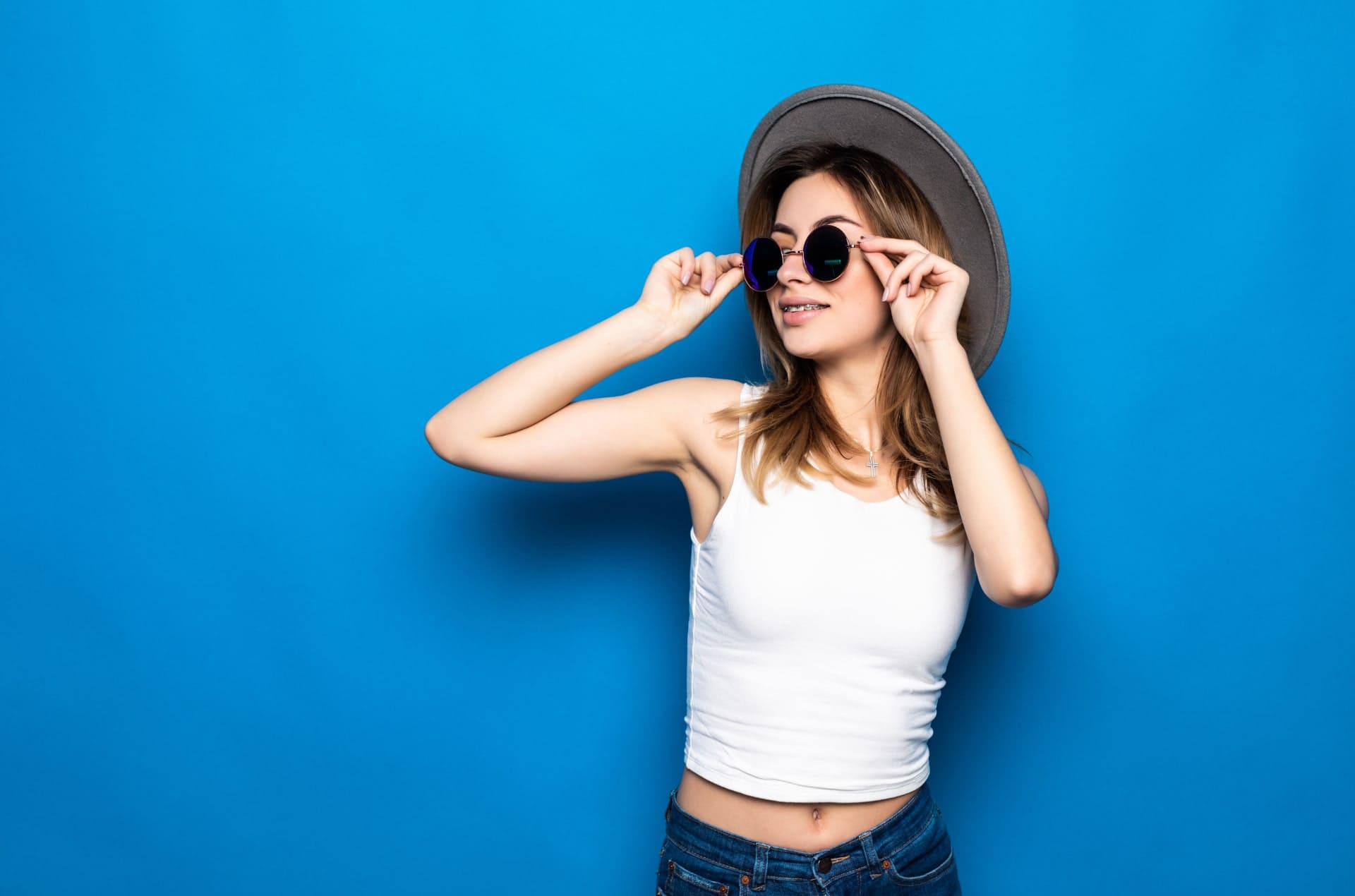 Show slams brands after scrolling off photoshoot | KitapFuar.net
