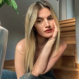 Aslı Arslan - Hayatı, Yazarlığı ve Kitapları
