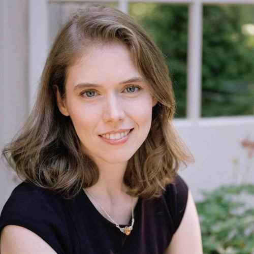 Madeline Miller – Hayatı, Yazarlığı ve Kitapları