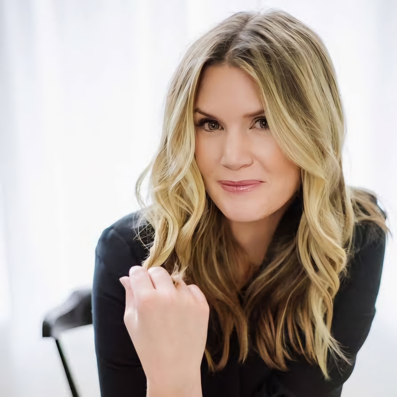 Meghan Quinn – Hayatı, Yazarlığı ve Kitapları