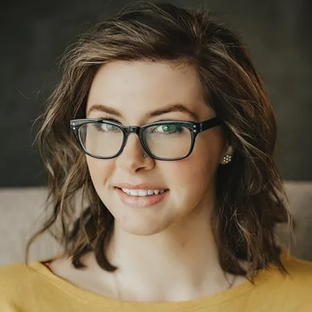 Teagan Hunter – Hayatı, Yazarlığı ve Kitapları